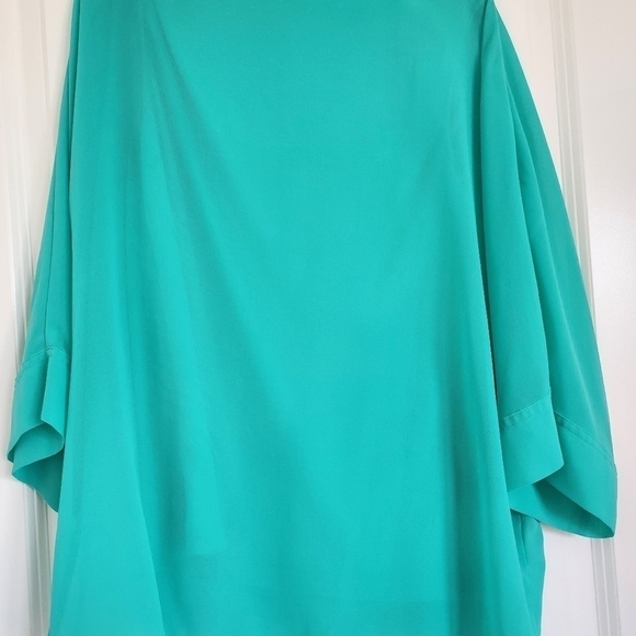 Cato Women's green blouse size small - Picture 3 of 4